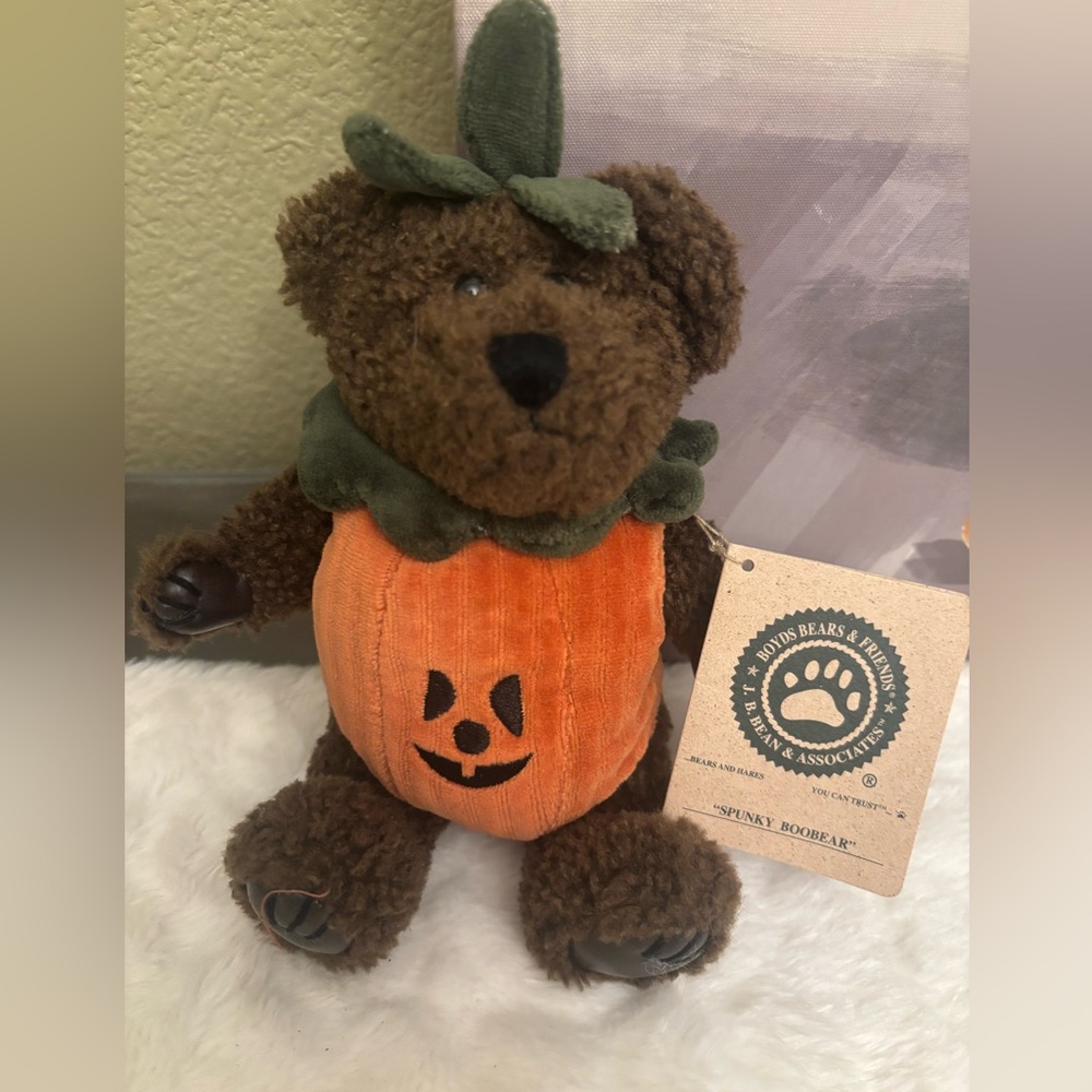 Vintage Boyds Bears Spunky  Boobear Teddy in pumpkin Orange Outfit